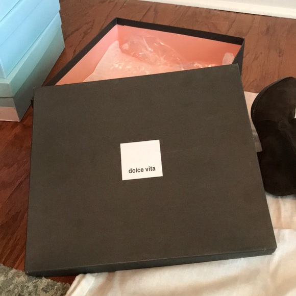 Dolce Vita 7.5 Boots - Picture 7 of 7